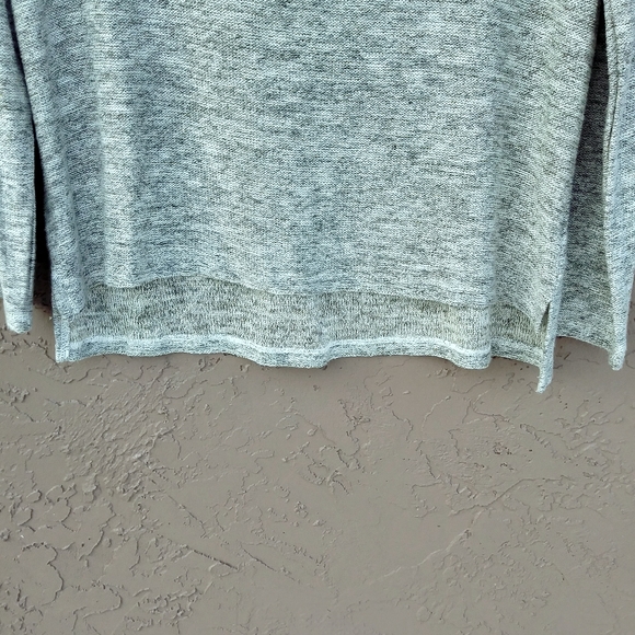 NINE WEST SWEATER KNIT SEQUINED TOP LONG SLEEVED - Picture 4 of 9